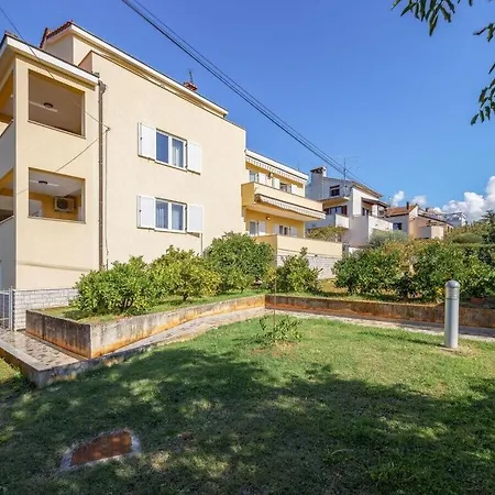 Gulic 2 Comfortable Poreč
