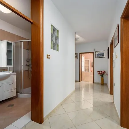 Gulic 2 Comfortable * Porec