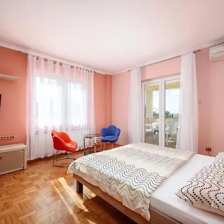 Holiday home Gulic 2 Comfortable