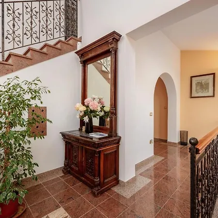 Gulic 2 Comfortable Ferienhaus Poreč