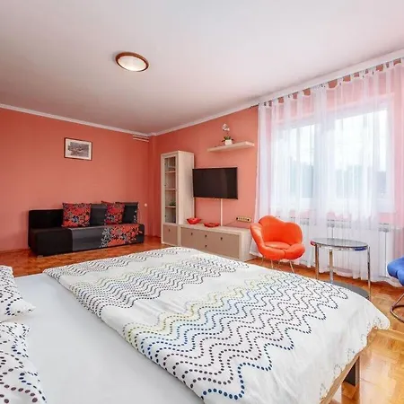 Gulic 2 Comfortable Ferienhaus Poreč